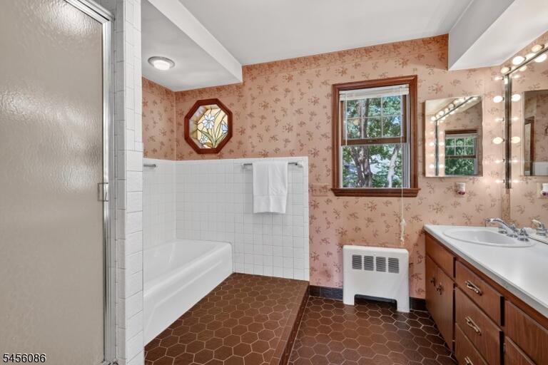 Property listing MLS 4048939 photo 31