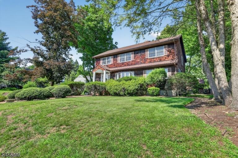 Property listing MLS 4048939 photo 35