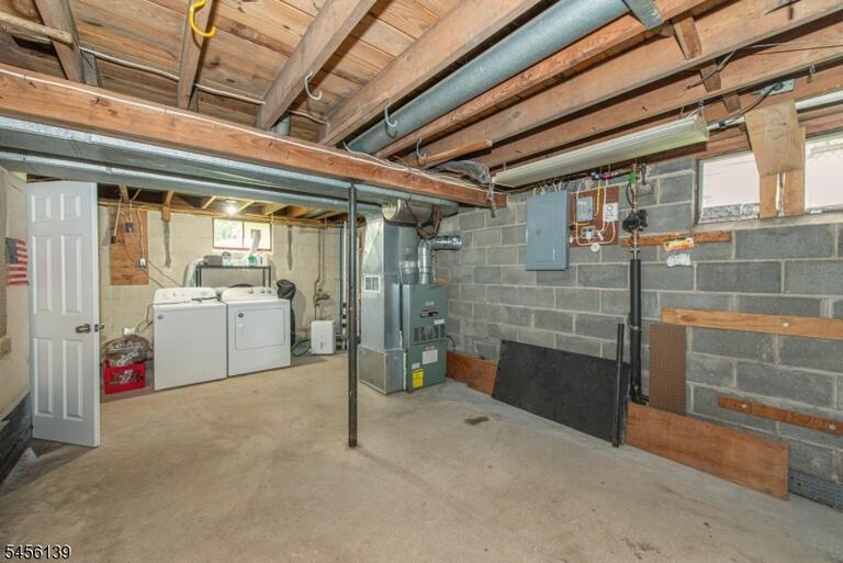 Property listing MLS 4048957 photo 21