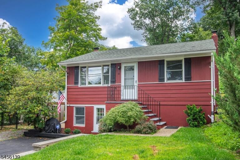 Property listing MLS 4048957 photo 31