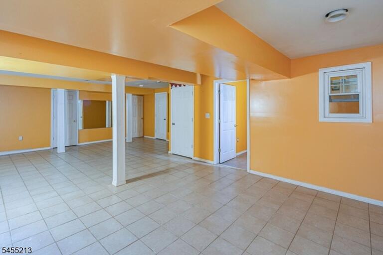Property listing MLS 4048979 photo 32