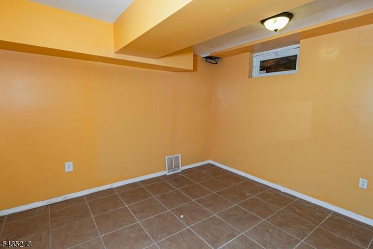 Property listing MLS 4048979 photo 33
