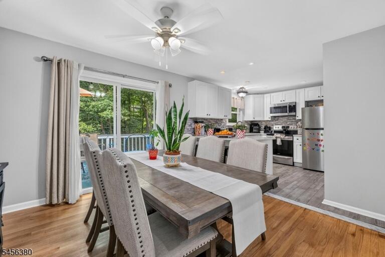 Property listing MLS 4048981 photo 9