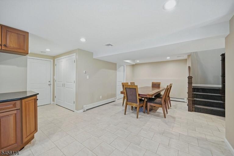Property listing MLS 4048992 photo 25