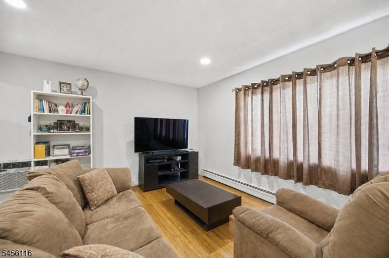 Property listing MLS 4048992 photo 33