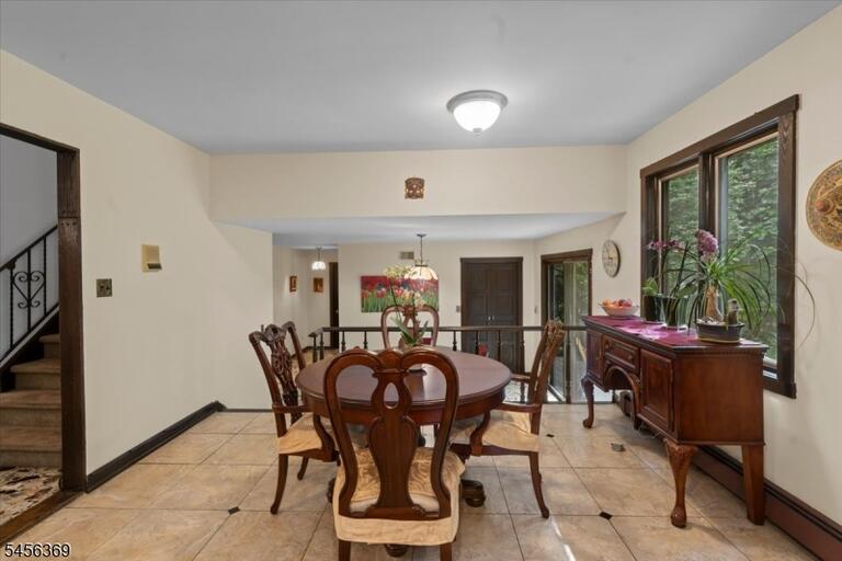 Property listing MLS 4048994 photo 7