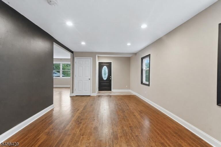 Property listing MLS 4049020 photo 7