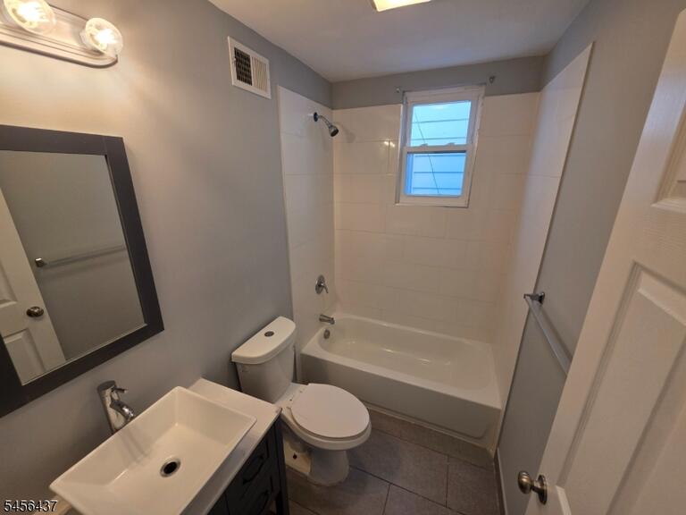 Property listing MLS 4049040 photo 6