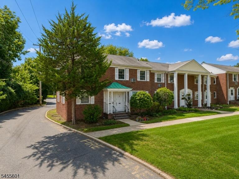 Property listing MLS 4049076 photo 14