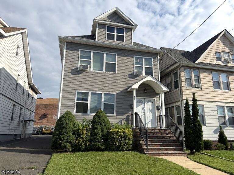 Property listing MLS 4049085 photo 1