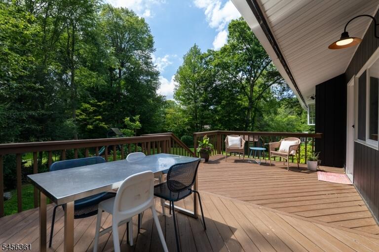 Property listing MLS 4049090 photo 15