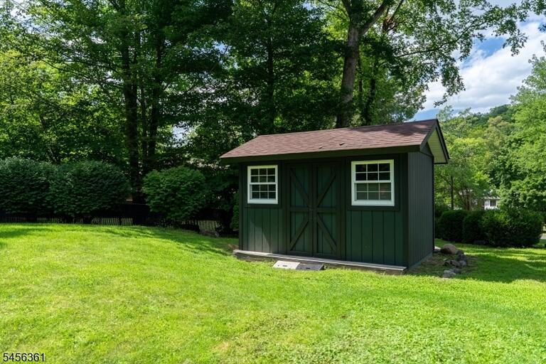 Property listing MLS 4049090 photo 42