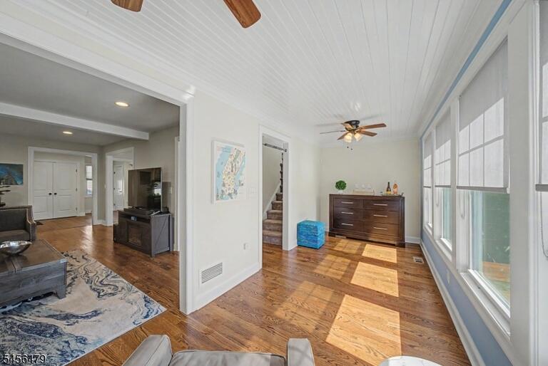 Property listing MLS 4049093 photo 17