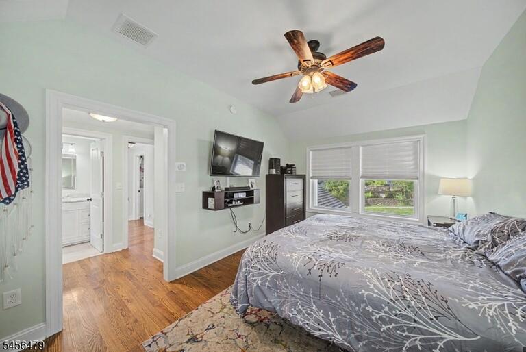 Property listing MLS 4049093 photo 27