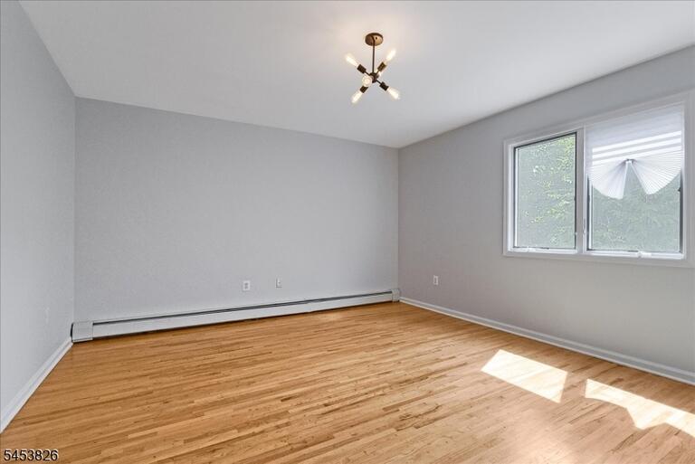 Property listing MLS 4049096 photo 37