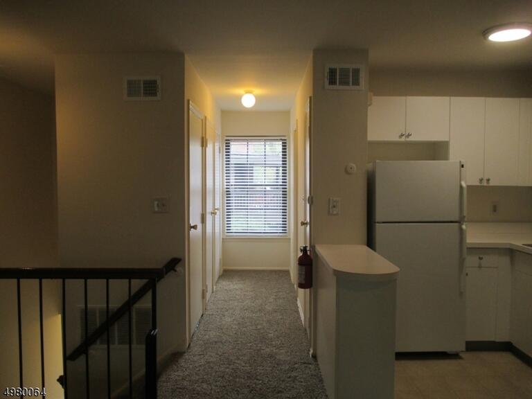 Property listing MLS 4049106 photo 5