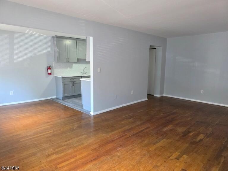 Property listing MLS 4049107 photo 10