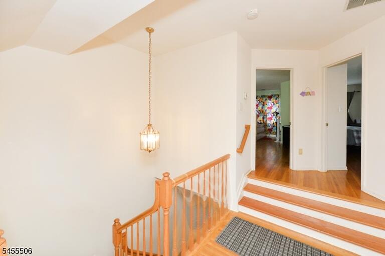 Property listing MLS 4049113 photo 12
