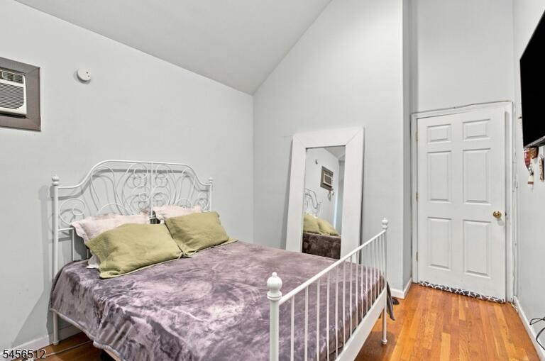 Property listing MLS 4049125 photo 14