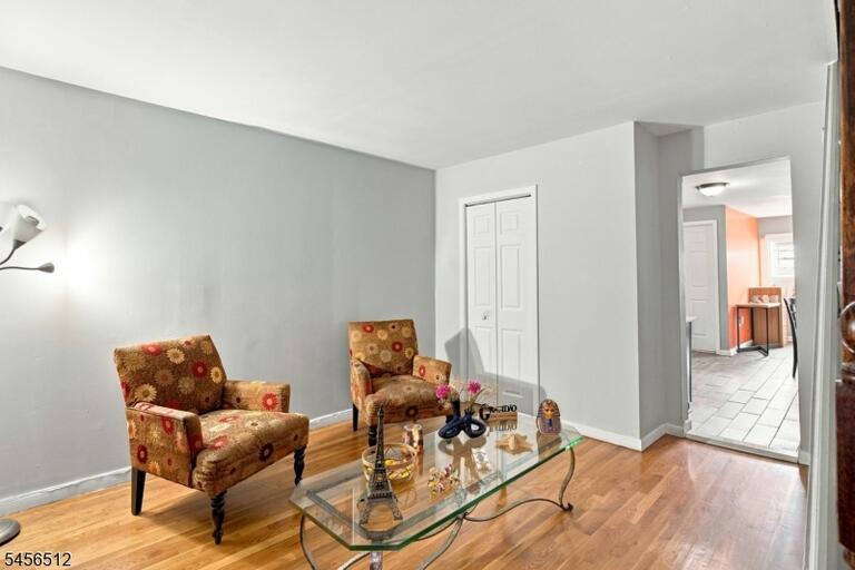 Property listing MLS 4049125 photo 5