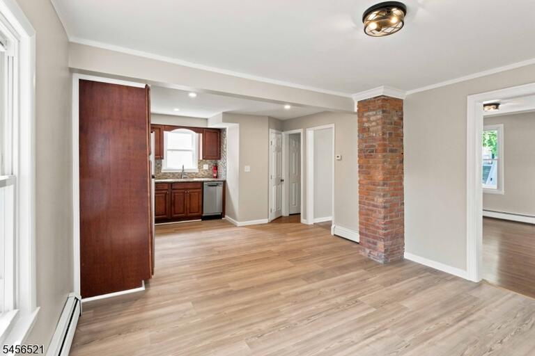 Property listing MLS 4049129 photo 7