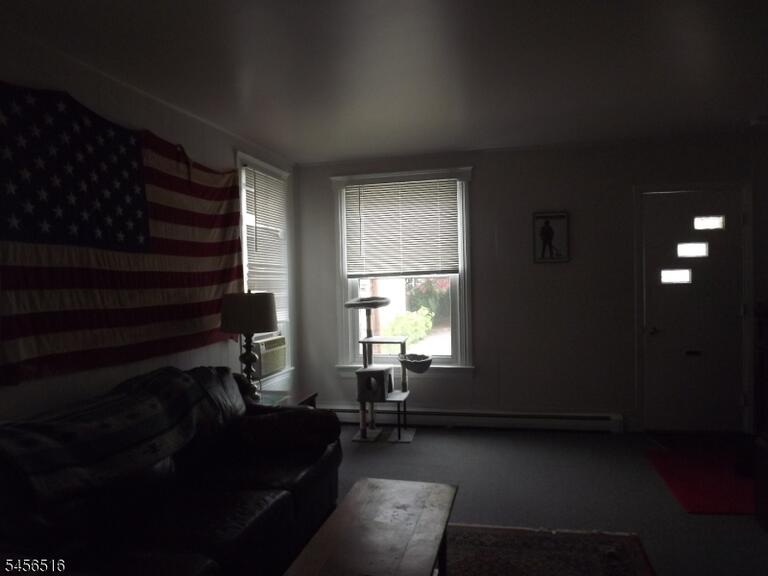 Property listing MLS 4049130 photo 3