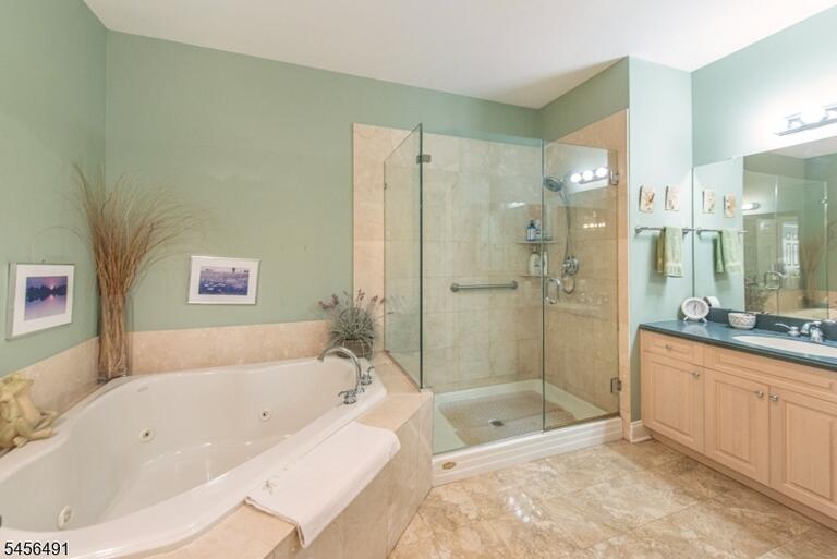 Property listing MLS 4049134 photo 20