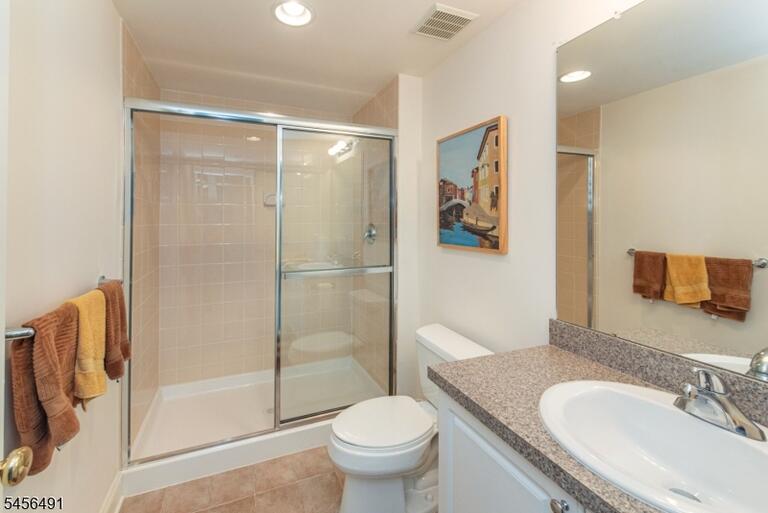 Property listing MLS 4049134 photo 32