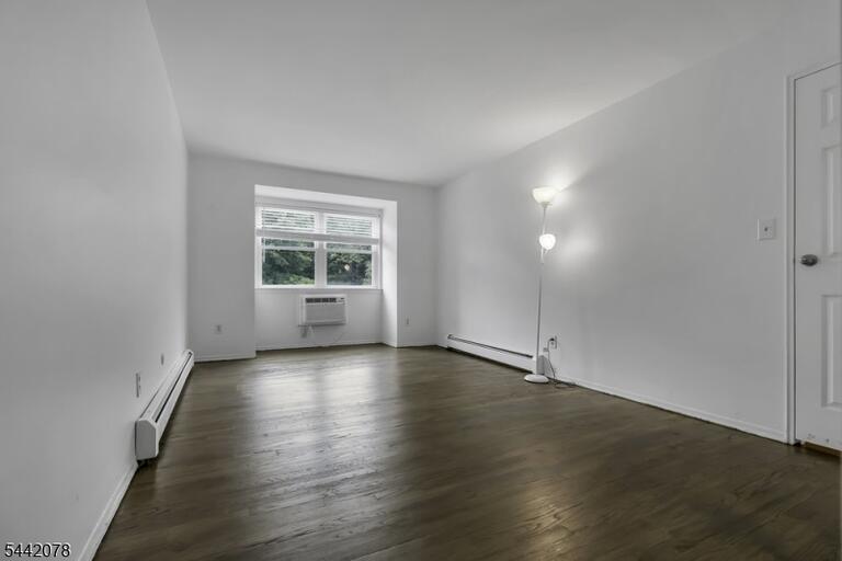 Property listing MLS 4049163 photo 12