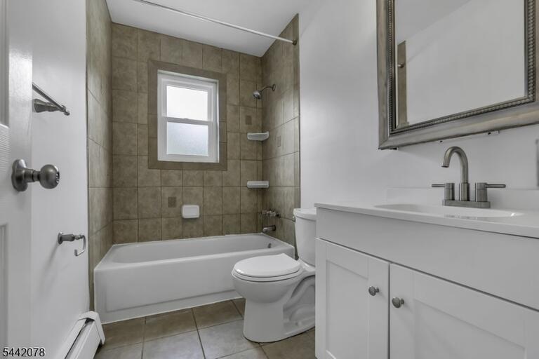 Property listing MLS 4049163 photo 13