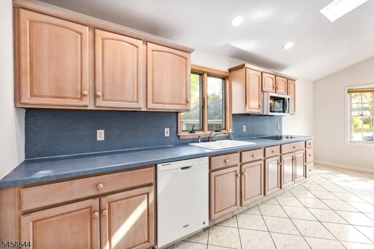 Property listing MLS 4049188 photo 13