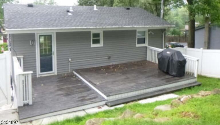 Property listing MLS 4049242 photo 4