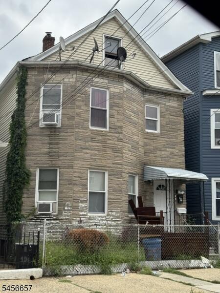 Property listing MLS 4049260 photo 1