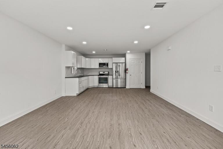 Property listing MLS 4049264 photo 2