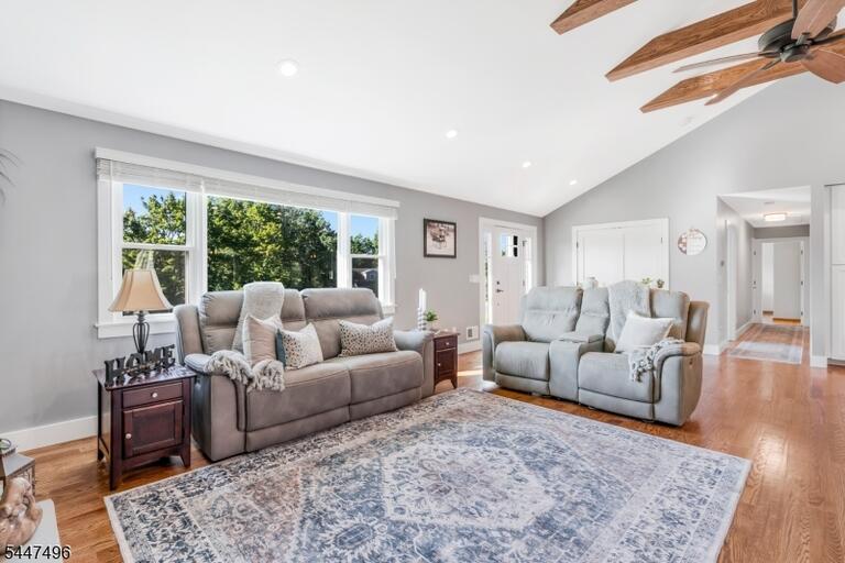 Property listing MLS 4049327 photo 7