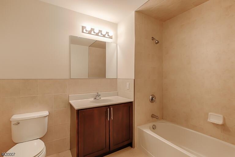Property listing MLS 4049331 photo 5