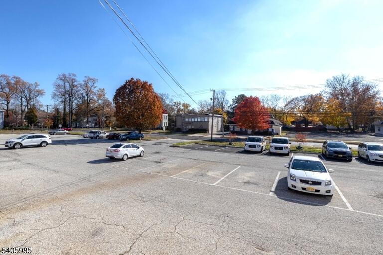 Property listing MLS 4049349 photo 4