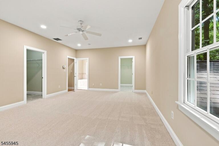 Property listing MLS 4049360 photo 18