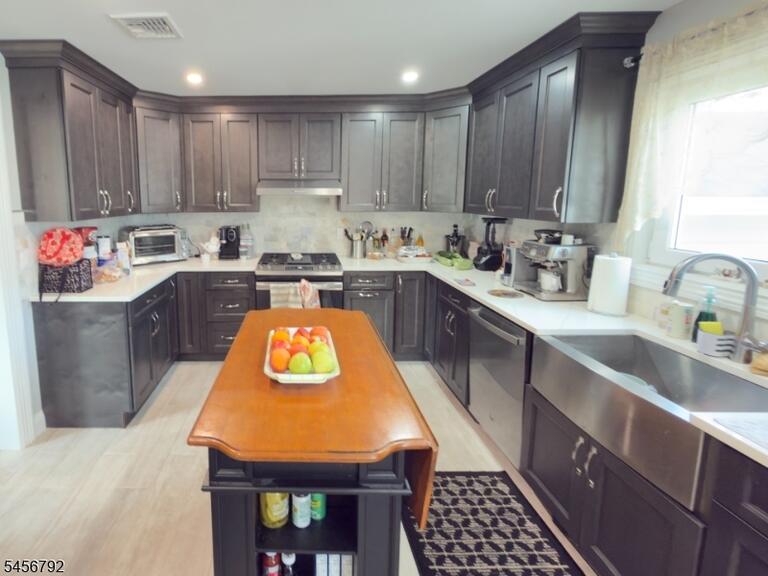 Property listing MLS 4049383 photo 8