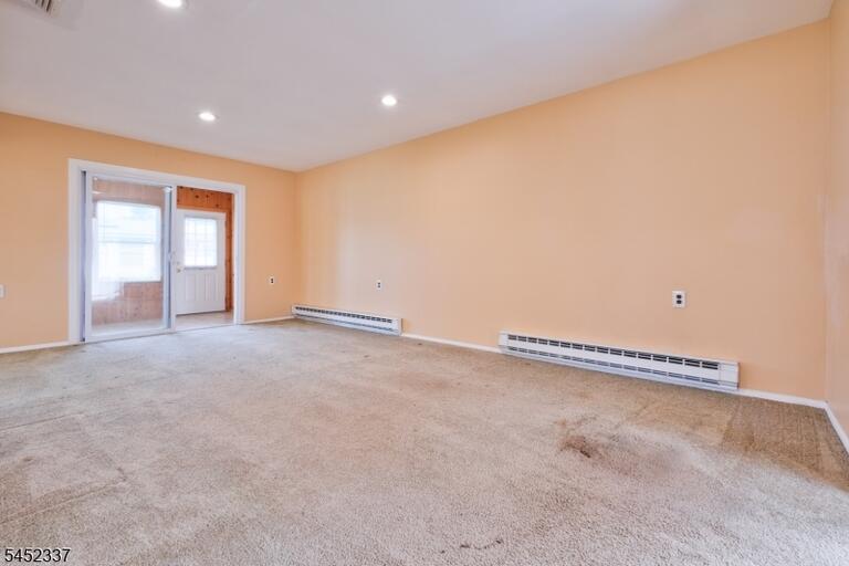Property listing MLS 4049390 photo 8