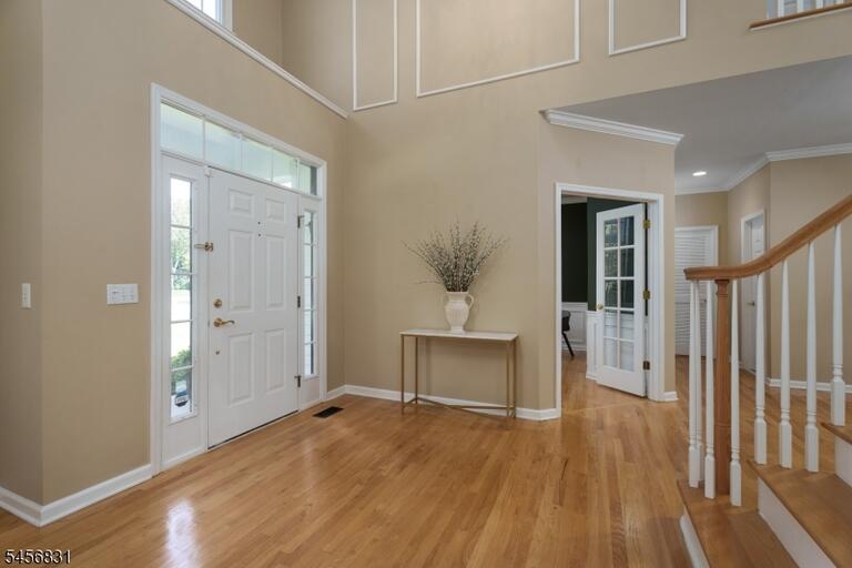Property listing MLS 4049414 photo 3