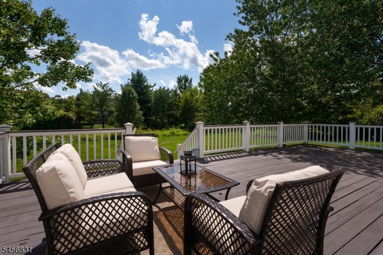 Property listing MLS 4049414 photo 34