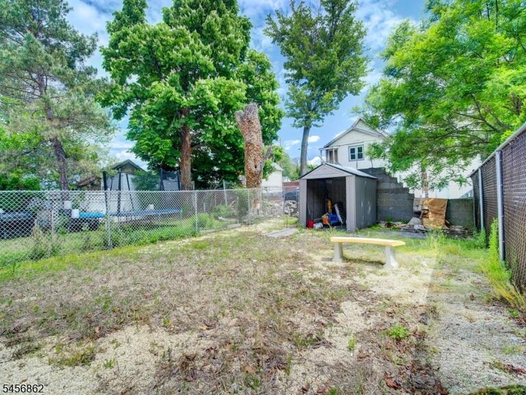 Property listing MLS 4049442 photo 12