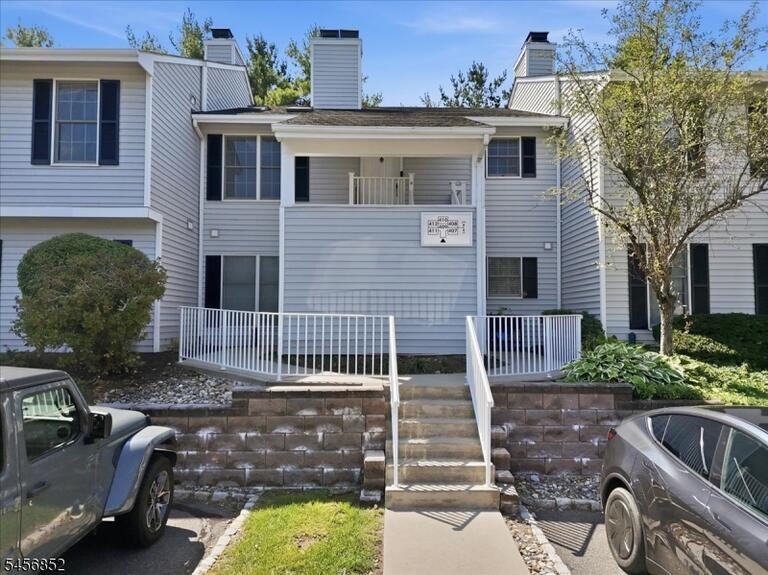 Property listing MLS 4049443 photo 1