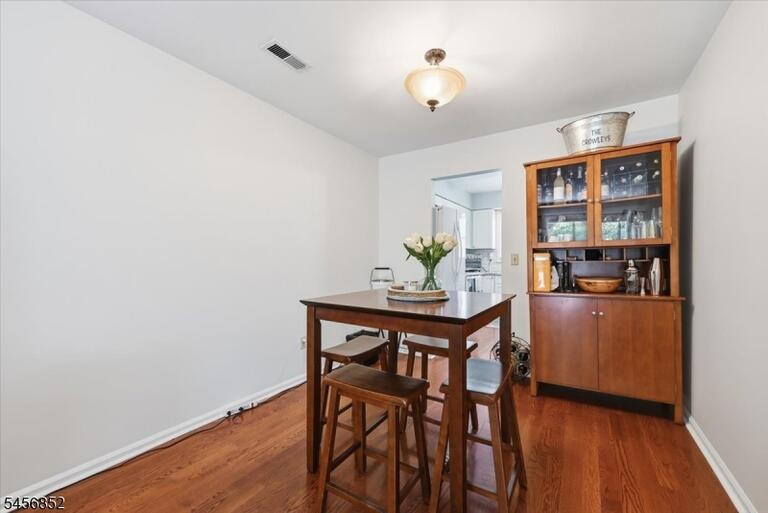Property listing MLS 4049443 photo 14