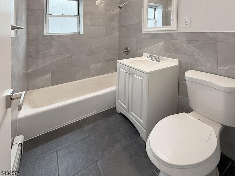 Property listing MLS 4049456 photo 5
