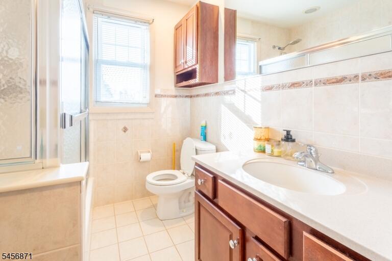 Property listing MLS 4049459 photo 17