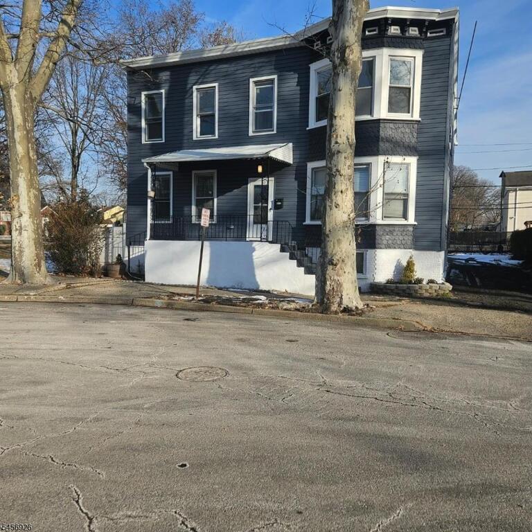 Property listing MLS 4049494 photo 9