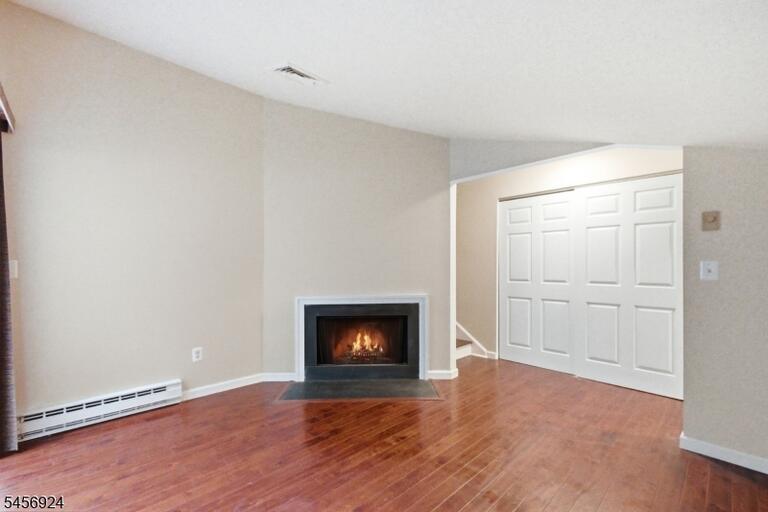 Property listing MLS 4049495 photo 18