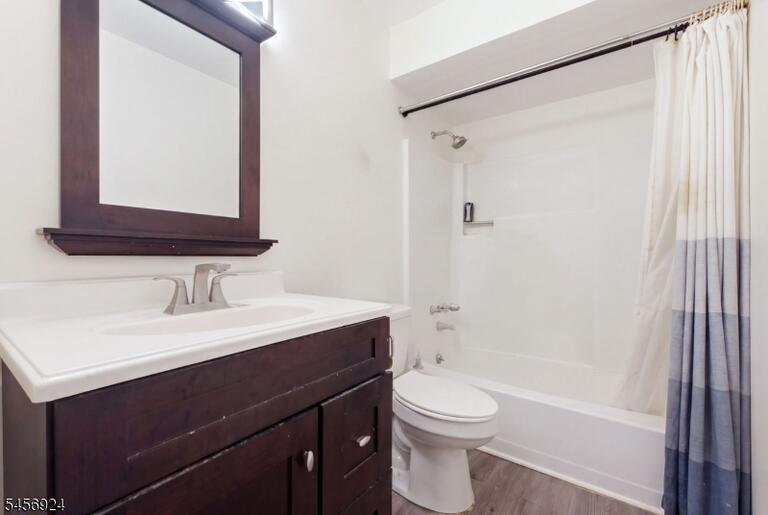 Property listing MLS 4049495 photo 22